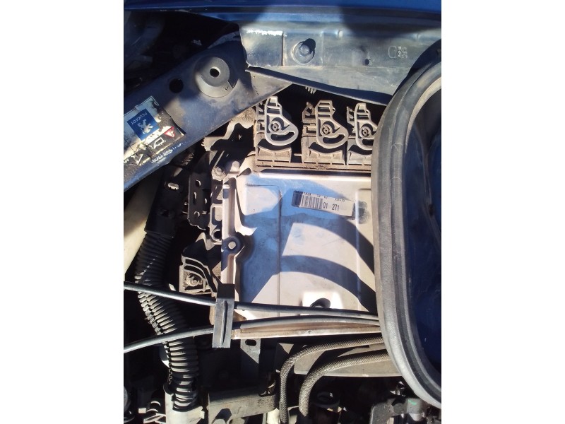 Recambio de centralita motor uce para peugeot 206 berlina referencia OEM IAM 0281011525 96 583 730 80 