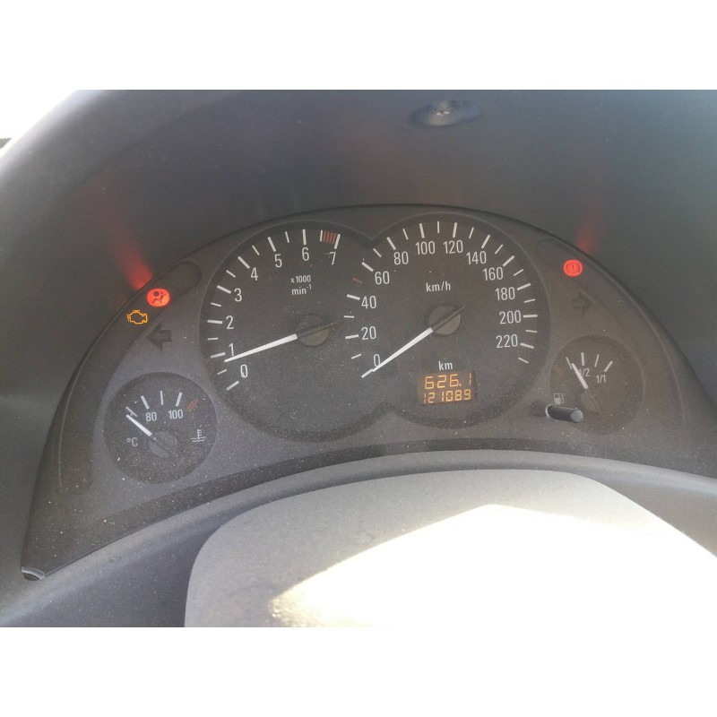 opel corsa c 1.0 12v cat (z 10 xe / lw3)   |   0.00 - ... | 2000 | 58 cv / 43 kw del año 2000