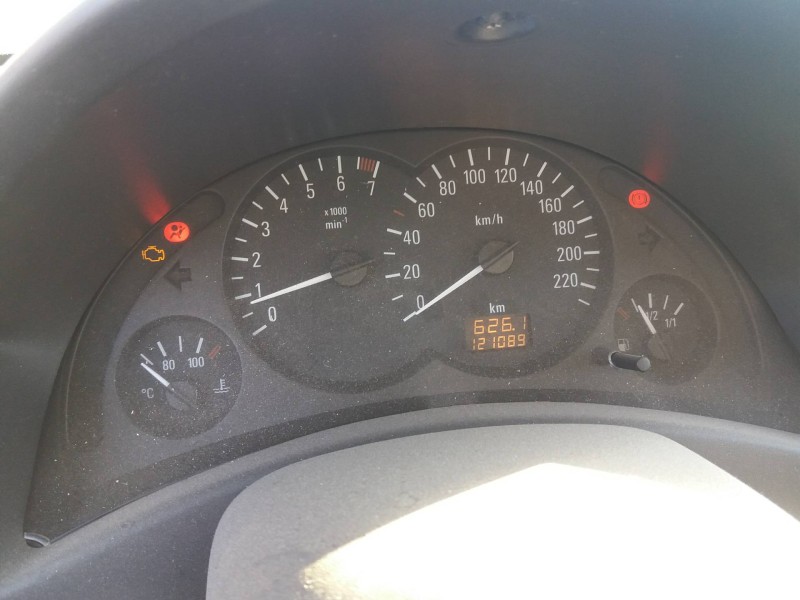 opel corsa c 1.0 12v cat (z 10 xe / lw3)   |   0.00 - ... | 2000 | 58 cv / 43 kw del año 2000