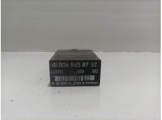 Recambio de rele para mercedes clase c (w201) berlina 2.5 diesel referencia OEM IAM 0065458732 05 996 10 