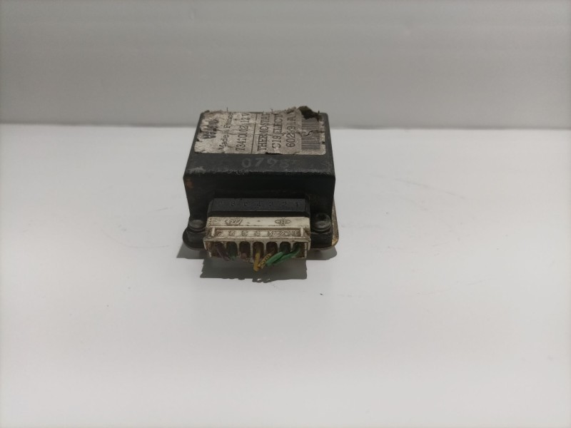 Recambio de modulo electronico para peugeot 205 berlina 1.8 diesel cat referencia OEM IAM 602991A 734100102 