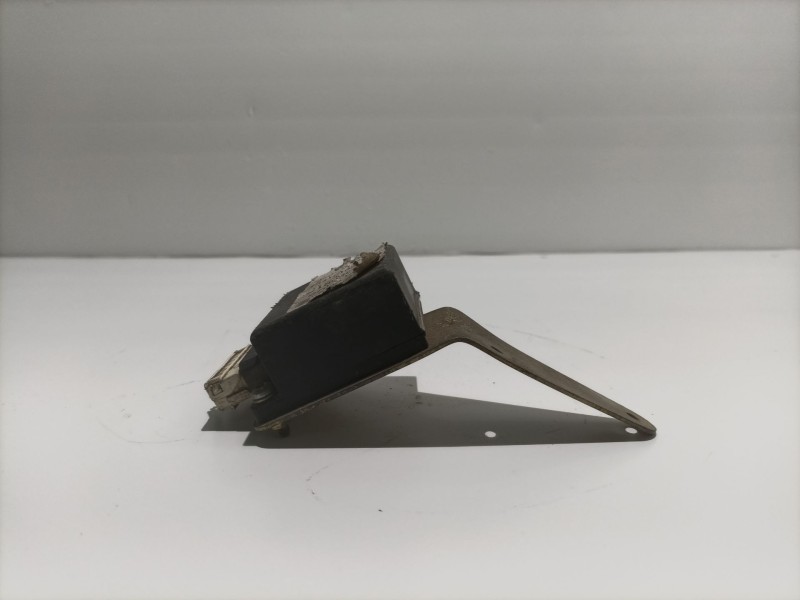 Recambio de modulo electronico para peugeot 205 berlina 1.8 diesel cat referencia OEM IAM 602991A 734100102 