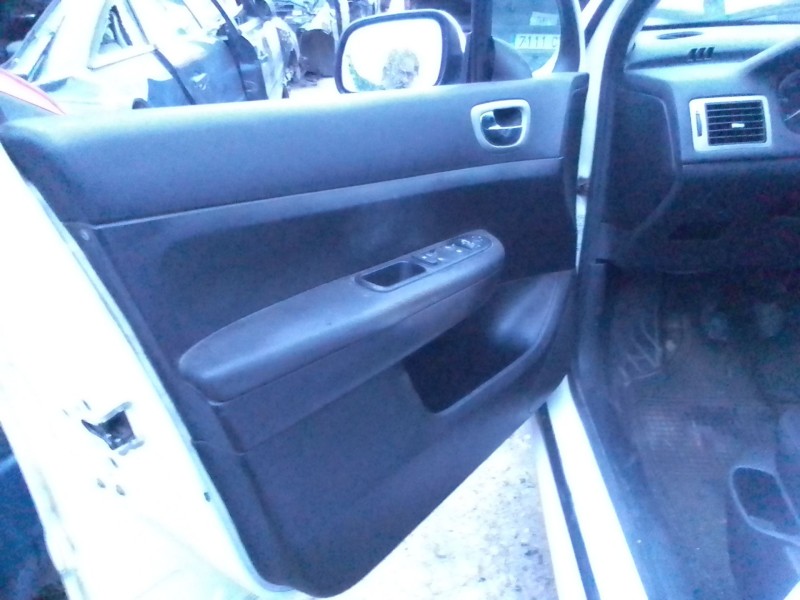 peugeot 307 (s1) del año 2001