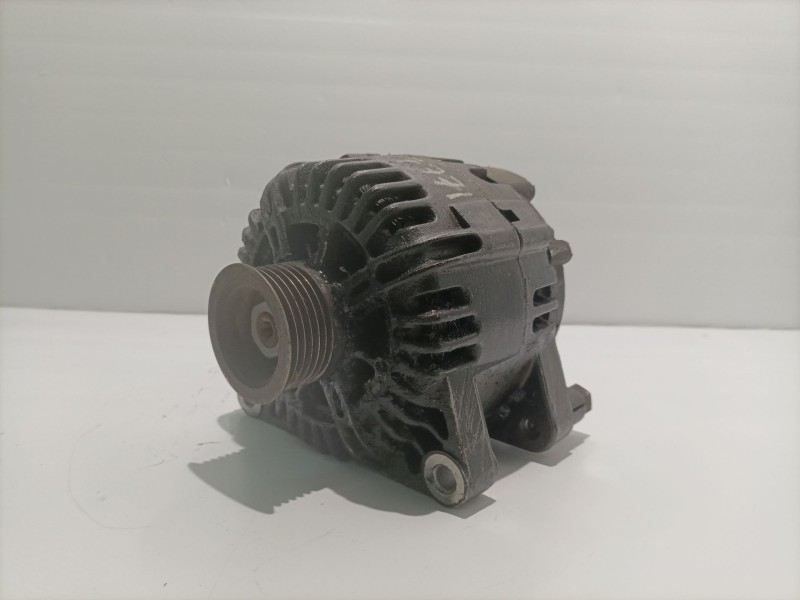 Recambio de alternador para peugeot 206 berlina 1.6 16v cat referencia OEM IAM 9646476280 2542704A 