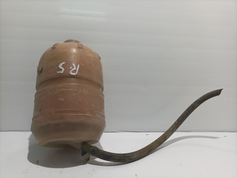 Recambio de deposito expansion para renault 5 (b/c40) l (b/c 401) referencia OEM IAM 1431716   Recambio de deposito expansion para renault 5 (b/c40) l (b/c 401) referencia OEM IAM 1431716