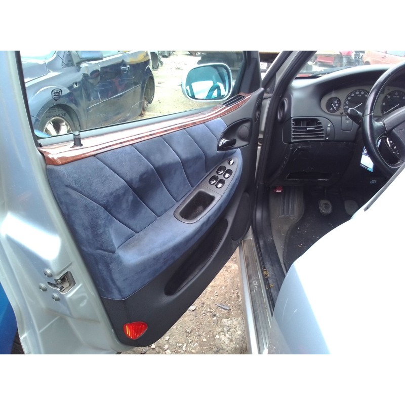 lancia lybra berlina del año 1999