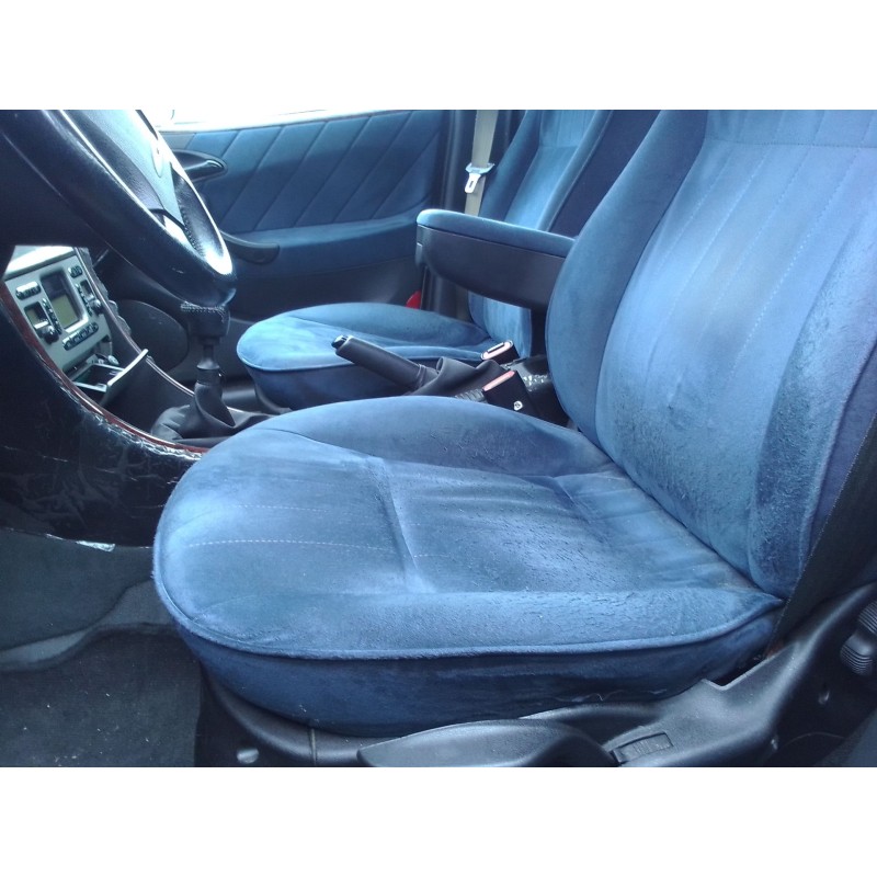 lancia lybra berlina del año 1999