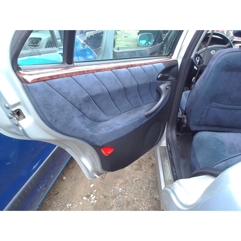 lancia lybra berlina del año 1999