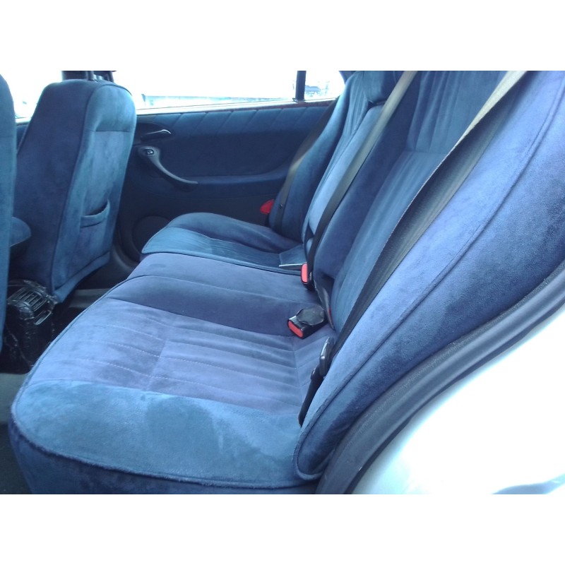 lancia lybra berlina del año 1999