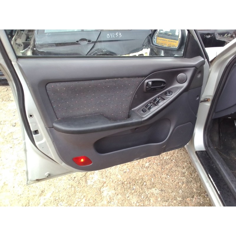 hyundai elantra (xd) del año 2000