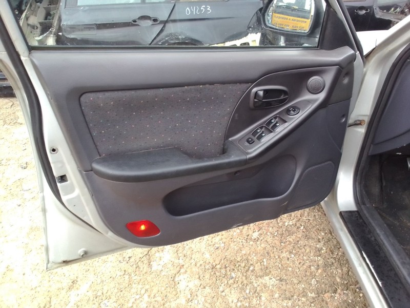 hyundai elantra (xd) del año 2000