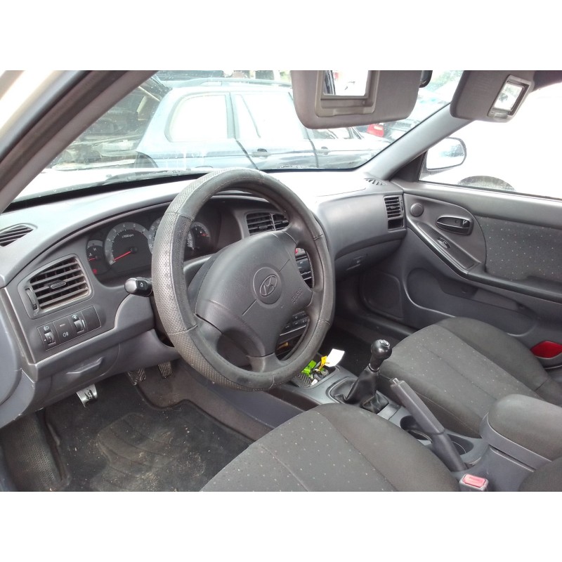 hyundai elantra (xd) del año 2000