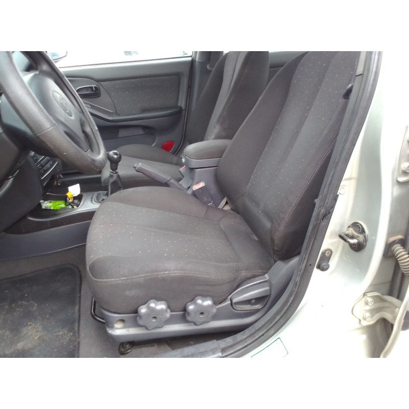 hyundai elantra (xd) del año 2000