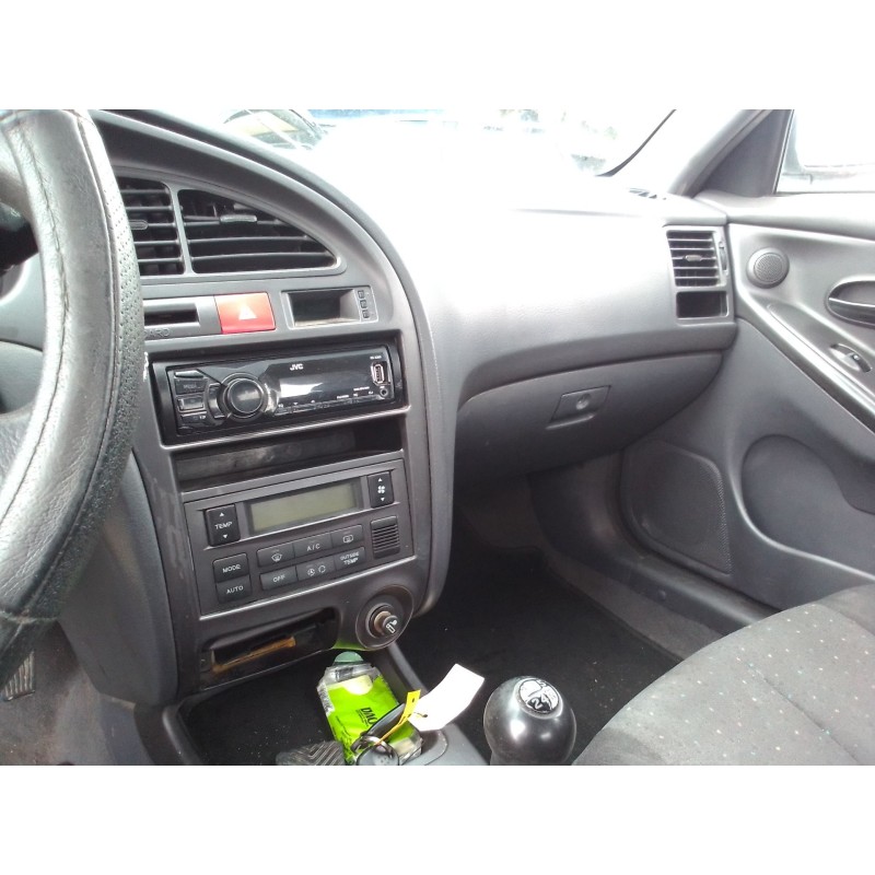 hyundai elantra (xd) del año 2000
