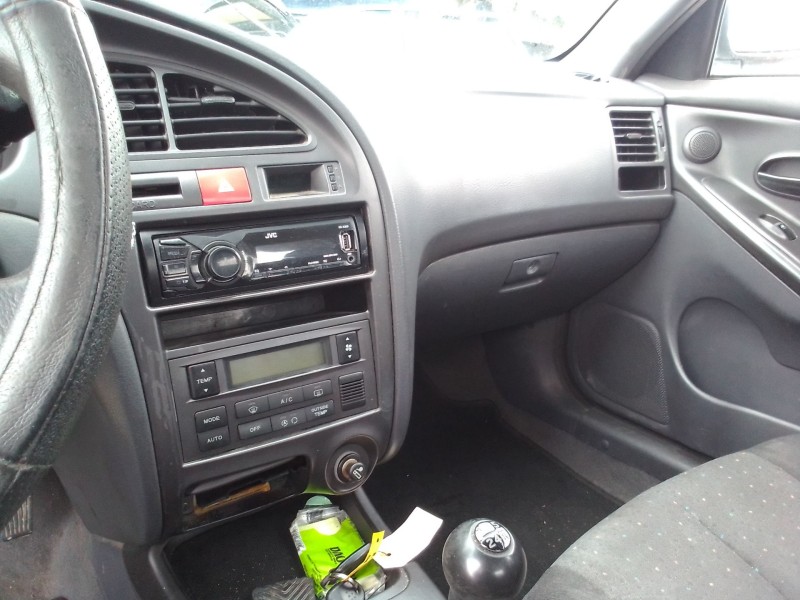 hyundai elantra (xd) del año 2000