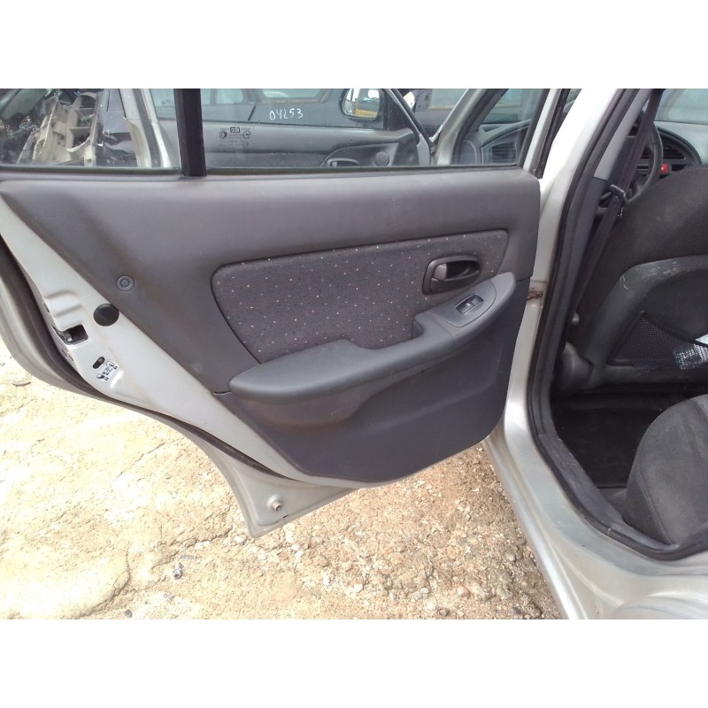 hyundai elantra (xd) del año 2000