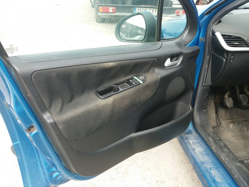 peugeot 207    |   0.06 - ... | 2006 del año 2006