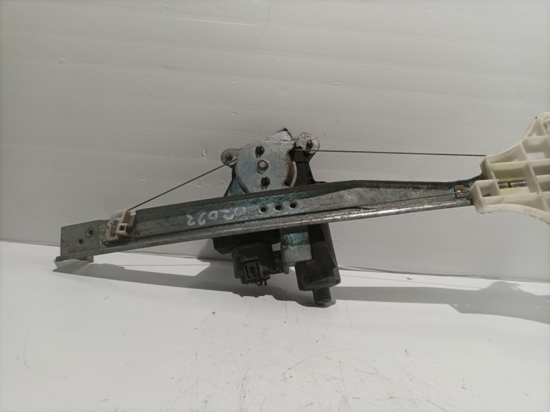 Recambio de elevalunas trasero izquierdo para ford mondeo berlina (ge) trend referencia OEM IAM 1320875  