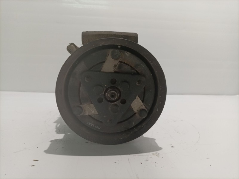 Recambio de compresor aire acondicionado para renault clio iii referencia OEM IAM 07940709562 8200265787 