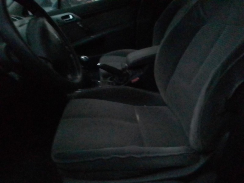 peugeot 407 del año 2004