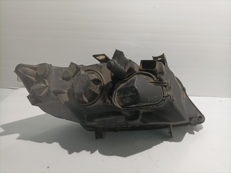 Recambio de faro izquierdo para bmw serie 3 touring (e91) 320d referencia OEM IAM 63116942  