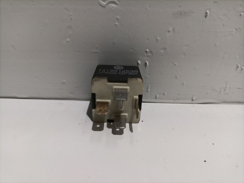 Recambio de rele para volkswagen touareg (7la) referencia OEM IAM 141951253B 53 