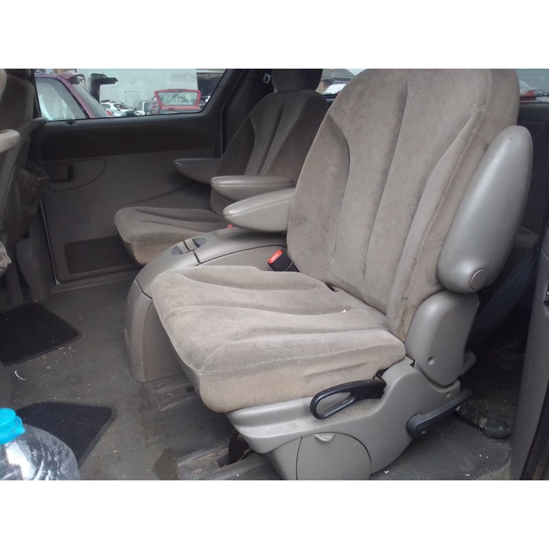 chrysler grand voyager del año 2008