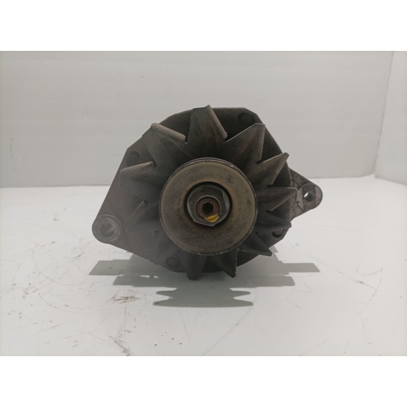 Recambio de alternador para renault express referencia OEM IAM 77007842  