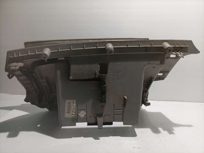 Recambio de guantera para volvo v40 familiar 1.6 referencia OEM IAM 39888614  