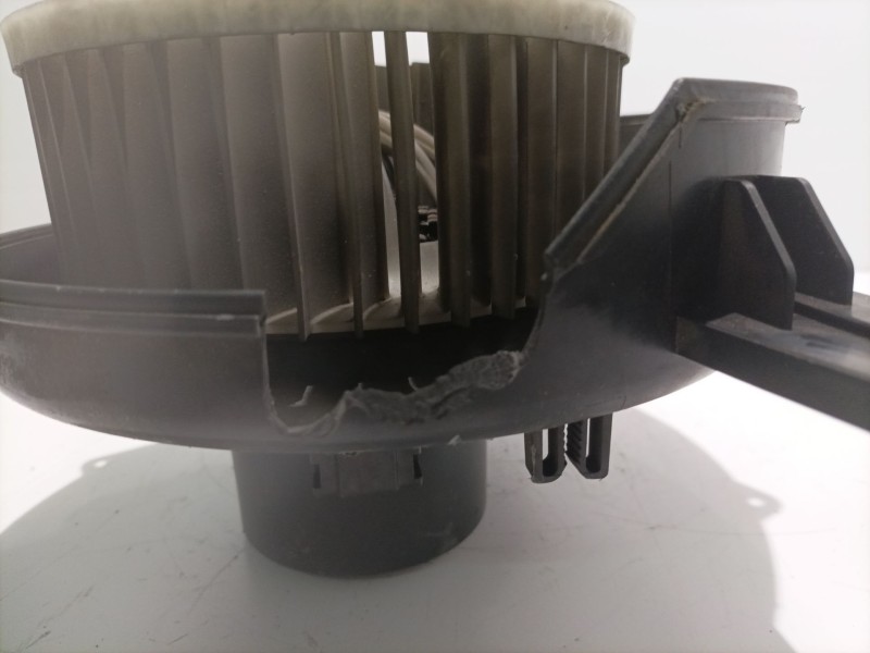 Recambio de ventilador calefaccion para seat ibiza (6l1) 1.9 sdi referencia OEM IAM 6Q1820015 735939  Recambio de ventilador calefaccion para seat ibiza (6l1) 1.9 sdi referencia OEM IAM 6Q1820015 735939