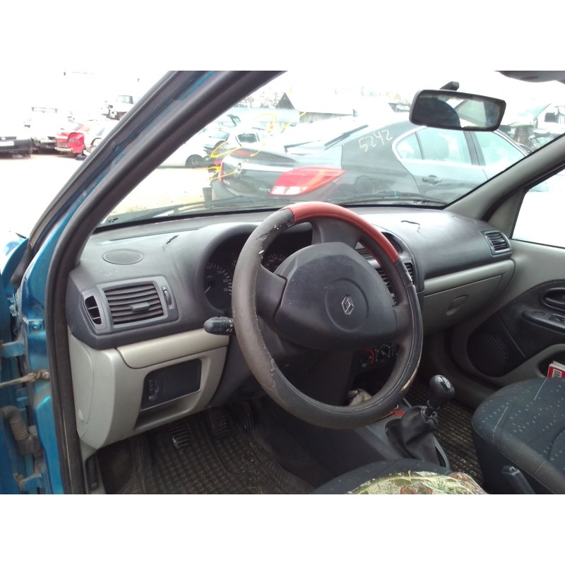 renault clio ii del año 2001