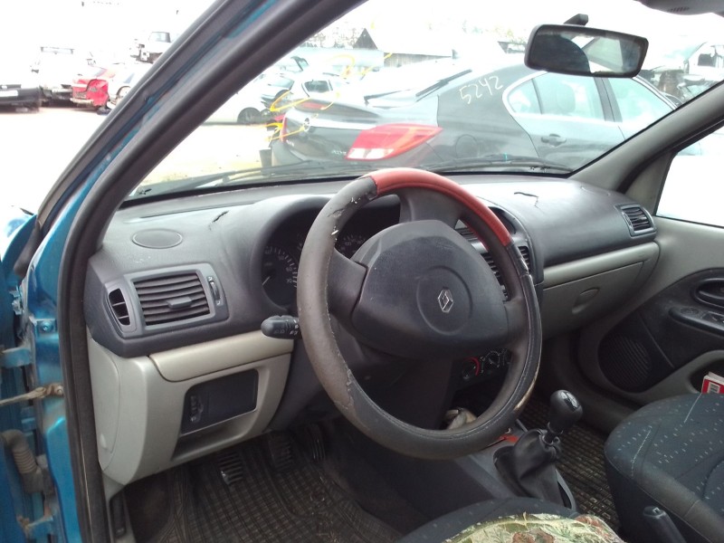 renault clio ii del año 2001