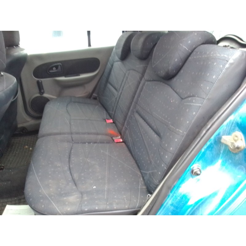 renault clio ii del año 2001