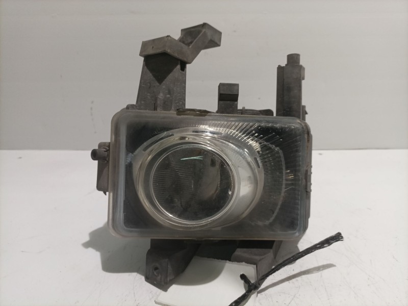 Recambio de faro antiniebla derecho para opel zafira a 1.6 16v referencia OEM IAM 13261998 1619664 