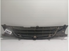 Recambio de rejilla delantera para toyota avensis berlina (t 22) 1.6 16v referencia OEM IAM 5311105030   2