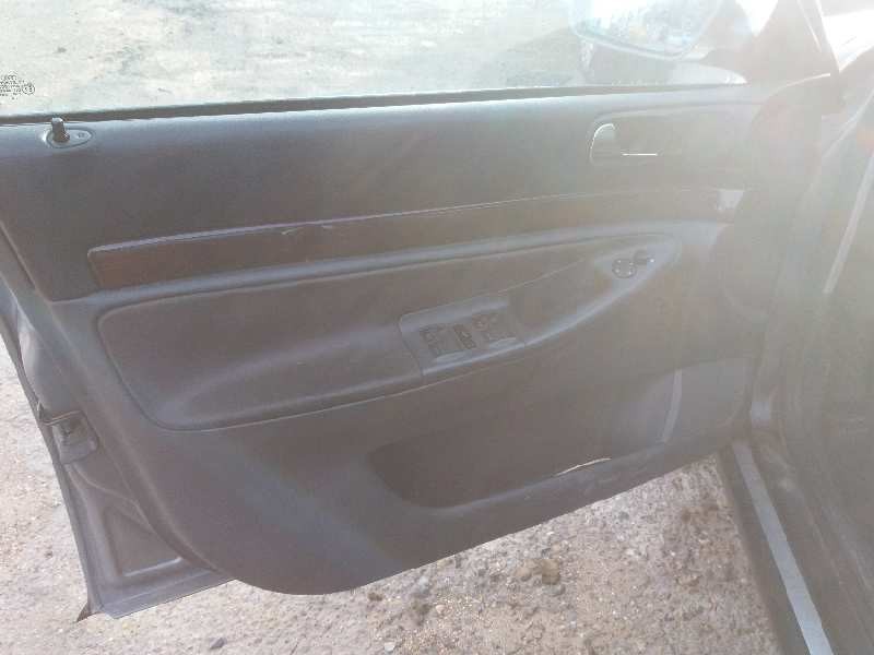 audi a4 berlina (b5) 2.5 v6 24v tdi   |   0.99 - ... | 1999 | 150 cv / 110 kw del año 1999