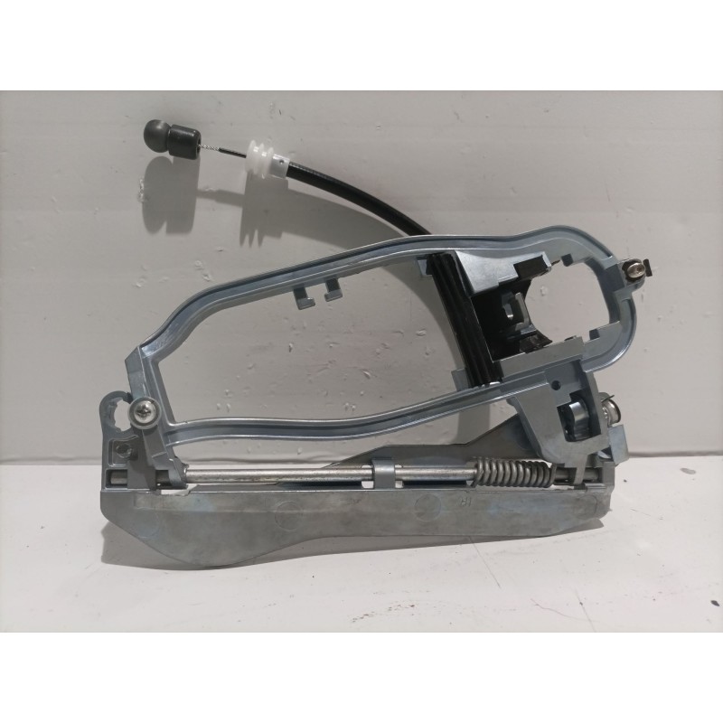 Recambio de soporte maneta exterior trasera derecha para bmw x5 (e53) 3.0 24v cat referencia OEM IAM 51228243636 123852 