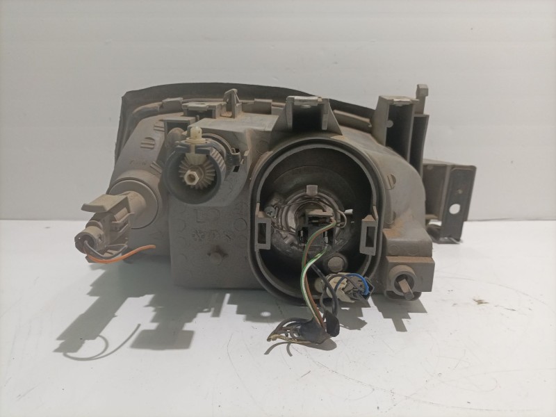 Recambio de faro izquierdo para renault clio i phase iii referencia OEM IAM 793814  