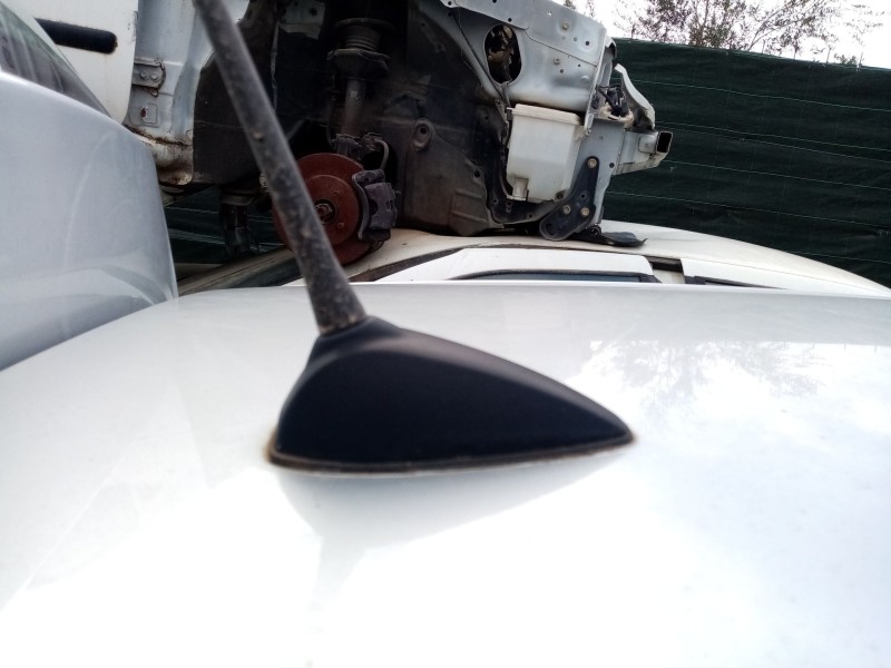 Recambio de antena para bmw 1 (e87) 118 d referencia OEM IAM   