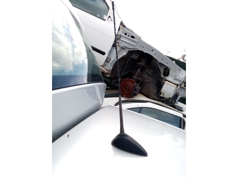 Recambio de antena para bmw 1 (e87) 118 d referencia OEM IAM   