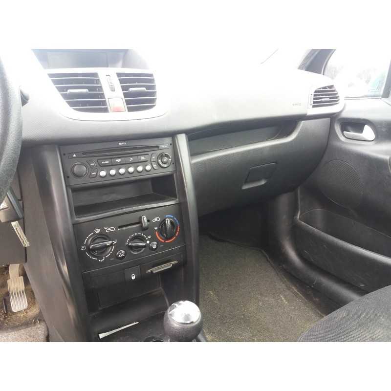 peugeot 207    |   0.06 - ... | 2006 del año 2006