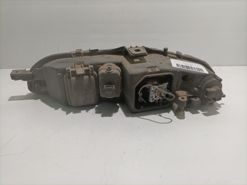 Recambio de faro derecho para fiat marea weekend (185) referencia OEM IAM 88201558  