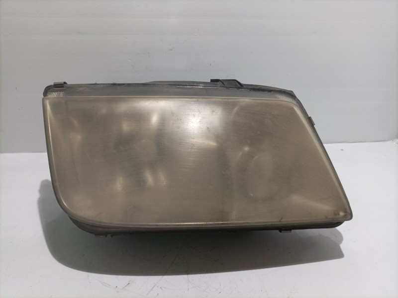 Recambio de faro derecho para volkswagen bora berlina (1j2) conceptline referencia OEM IAM 1J5941018BE  