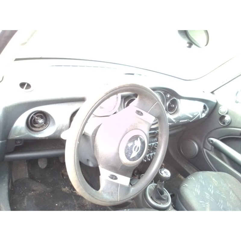 mini one del año 2022