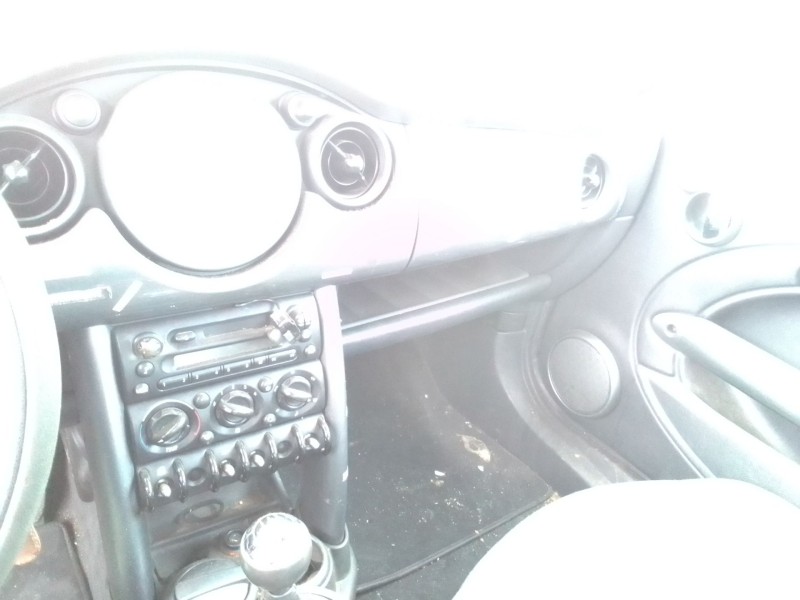 mini one del año 2022