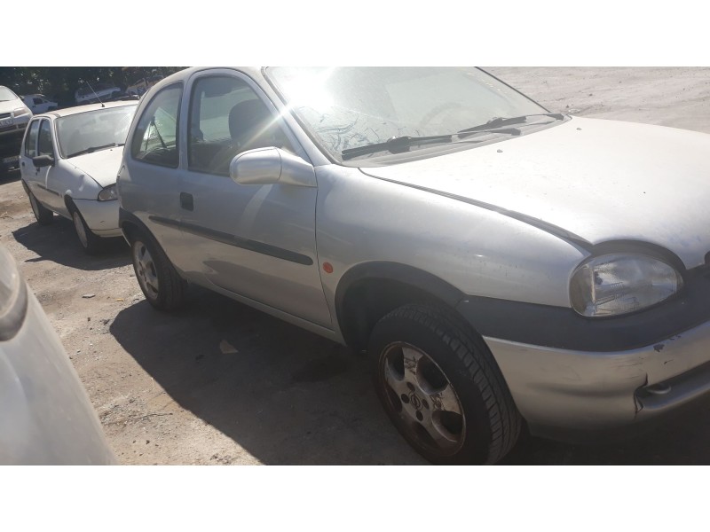 opel corsa b del año 1996