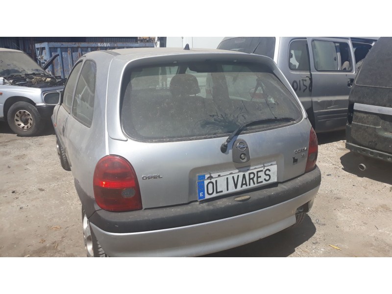 opel corsa b del año 1996