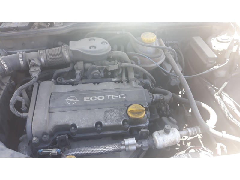 opel corsa b del año 1996