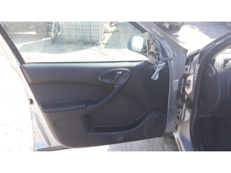 citroen xsara berlina del año 2002