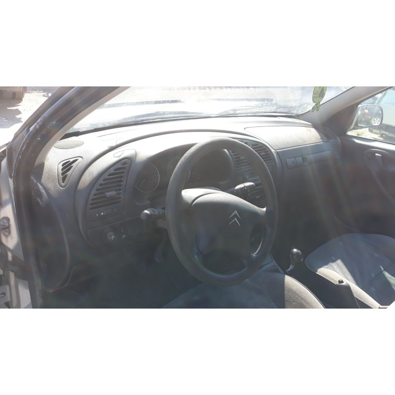 citroen xsara berlina del año 2002